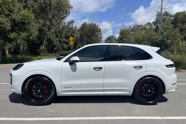 2024 Porsche Cayenne 9YA II GTS SUV Image 4