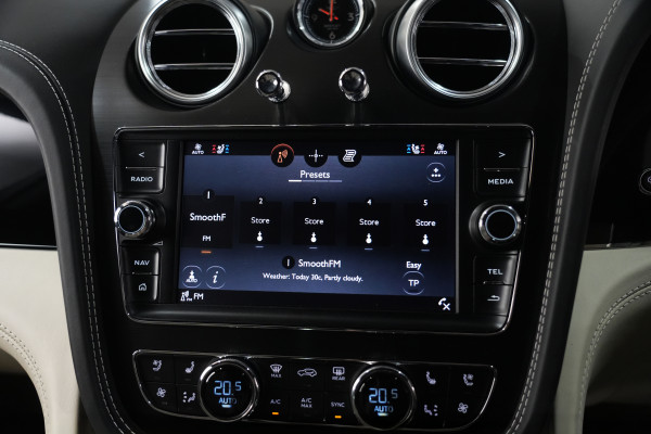 2017 Bentley Bentayga W12 SUV Image 31