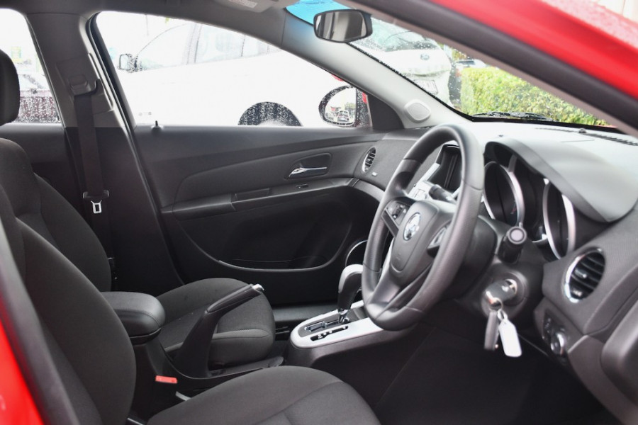 2014 Holden Cruze Vehicle Description. JH  II MY14 EQUIPE SED 4DR SA 6SP 1.8I Equipe Sedan Image 10