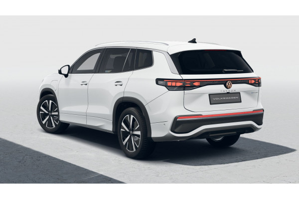 2026 Volkswagen Tayron R4 150TSI eHybrid Elegance SUV Image 3