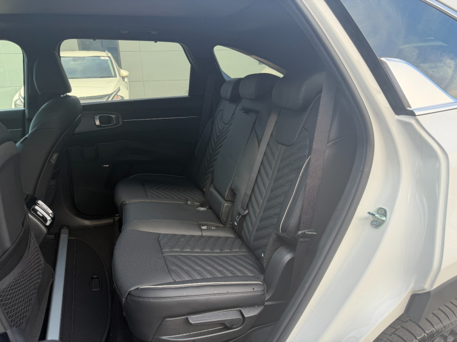 2025 Kia Sorento MQ4 PE HEV GT-Line SUV Image 11