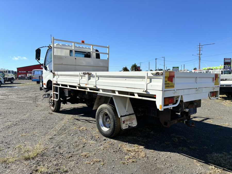 2018 Hino 300 Tray Dropside Image 4