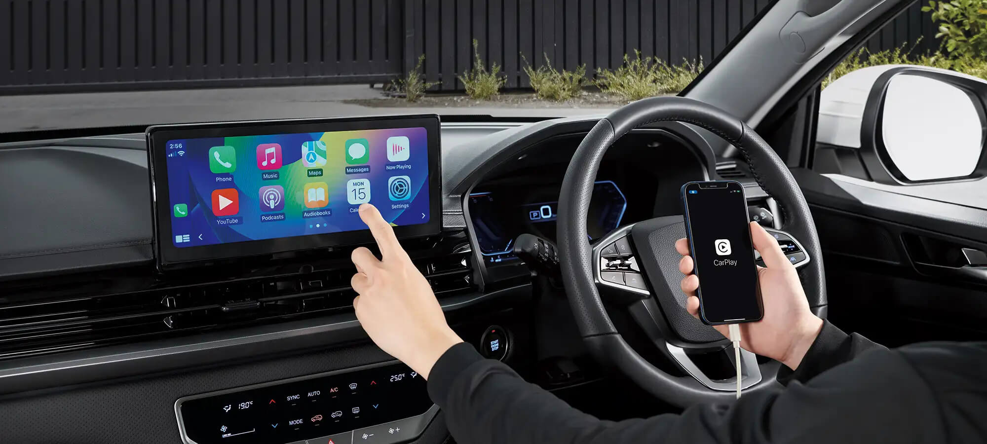 Apple CarPlay & Android Auto Image