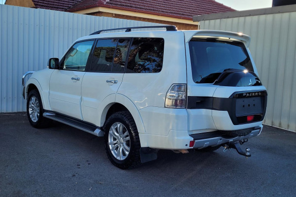 2018 Mitsubishi Pajero NX GLX SUV Image 5