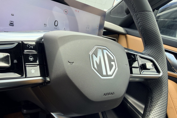 2026 MG HS Super Hybrid Essence SUV Image 16