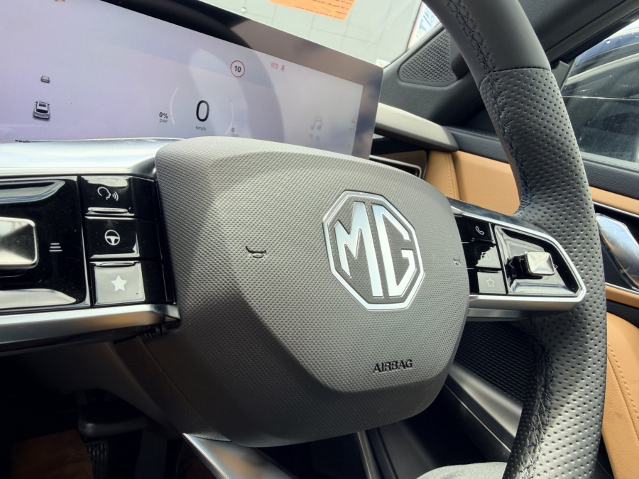 2026 MG HS Super Hybrid Essence SUV Image 16