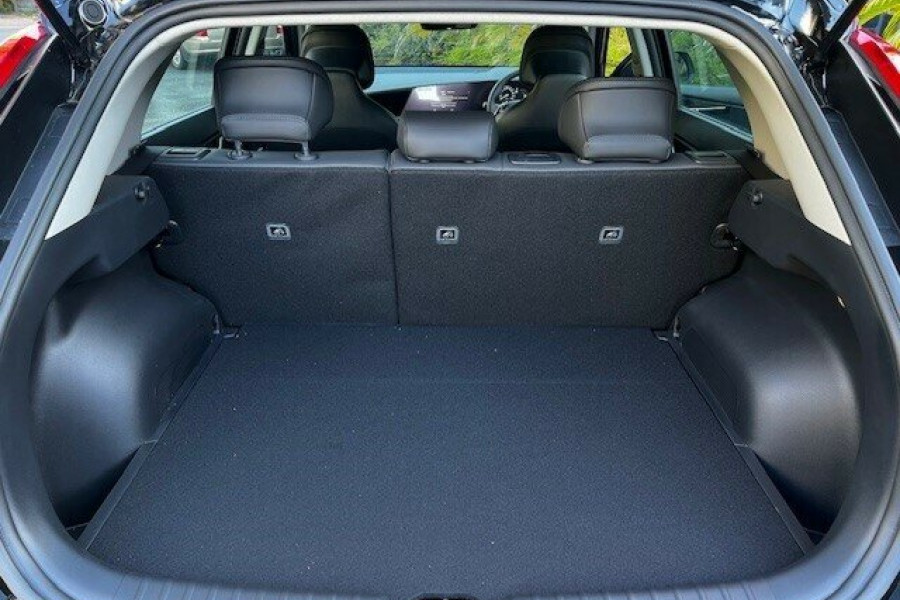 2024 Kia Niro SG2 EV S SUV Image 13