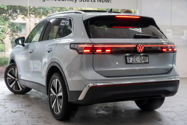 2025 MY26 Volkswagen Tiguan CT R SUV Image 2