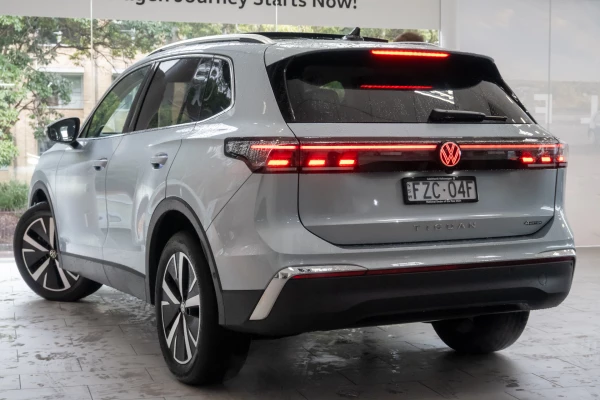 2025 MY26 Volkswagen Tiguan CT R SUV Image 2
