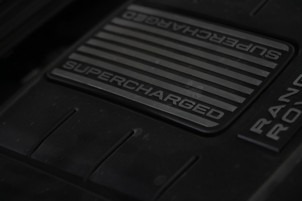2014 Land Rover Range Rover Autobiography SUV image 39