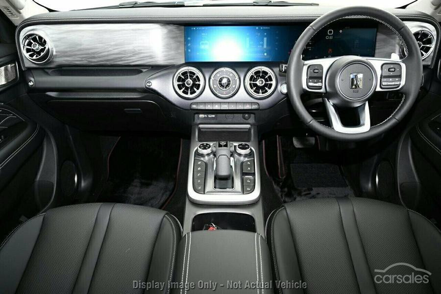 2025 GWM Tank 300 P01 Ultra SUV Image 17