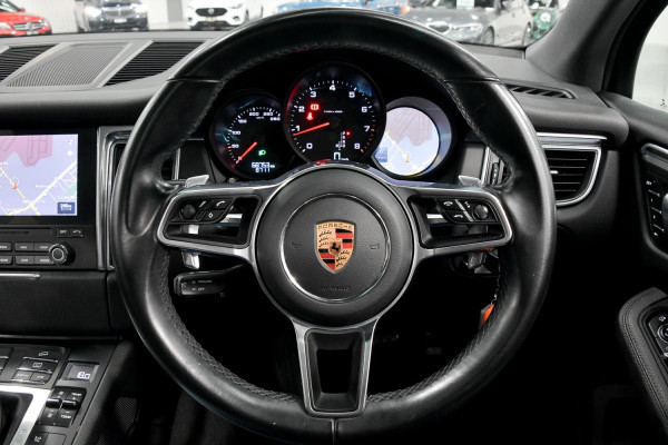 2018 Porsche Macan 95B  SUV image 8