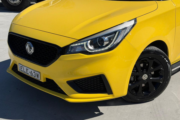 2020 MG MG3 SZP1 Core Hatch Image 6