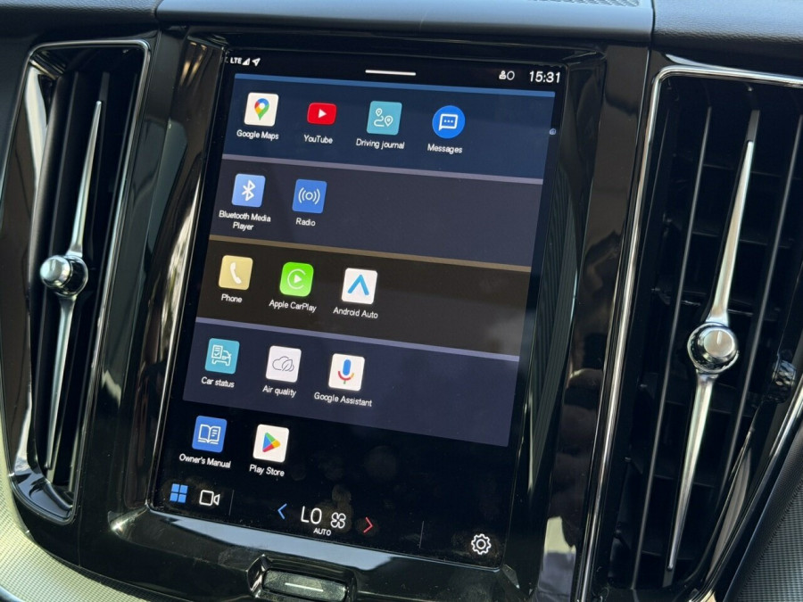 2025 Volvo XC60 UZ Plus T8 Plug-in Hybrid SUV Image 19