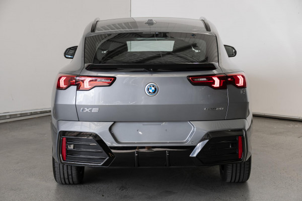 2024 BMW iX2 U10 eDrive20 M Sport SUV image 5