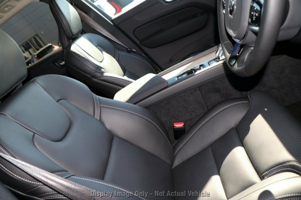 2026 Volvo XC60 UZ Ultra B5 Dark SUV Image 10