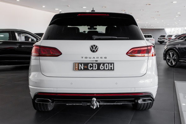 2022 Volkswagen Touareg CR 210TDI R-Line SUV image 5