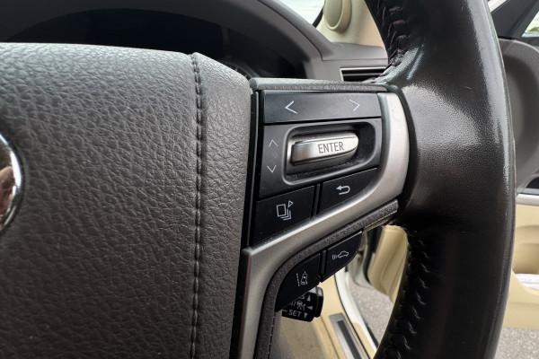 2017 Toyota LandCruiser VDJ200R Sahara SUV Image 27