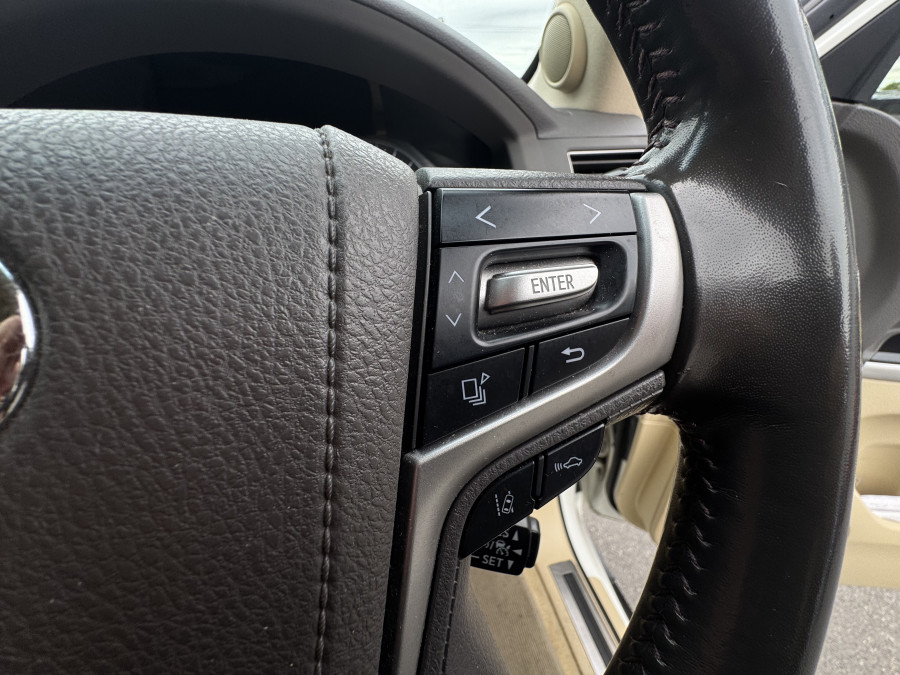 2017 Toyota LandCruiser VDJ200R Sahara SUV Image 27