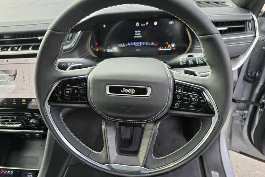 2023 Jeep Grand Cherokee WL Overland SUV Image 22