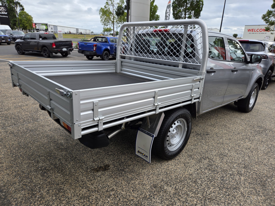 2025 MY25.5 Isuzu D-MAX RG SX Cab Chassis Image 3