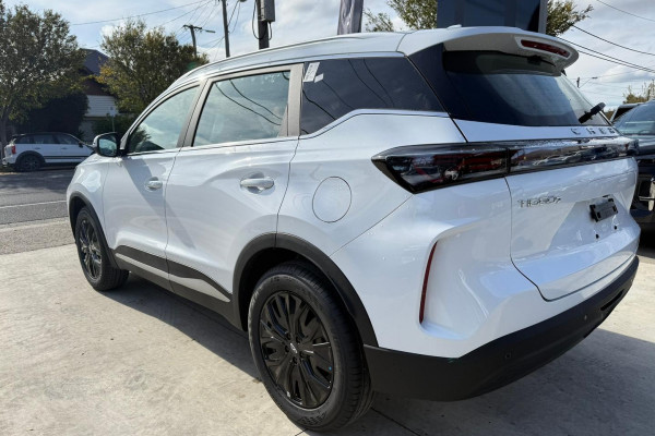 2026 Chery Tiggo 8 T31 Super Hybrid Ultimate SUV Image 5