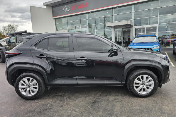 2022 Toyota Yaris Cross MXPB10R GX SUV