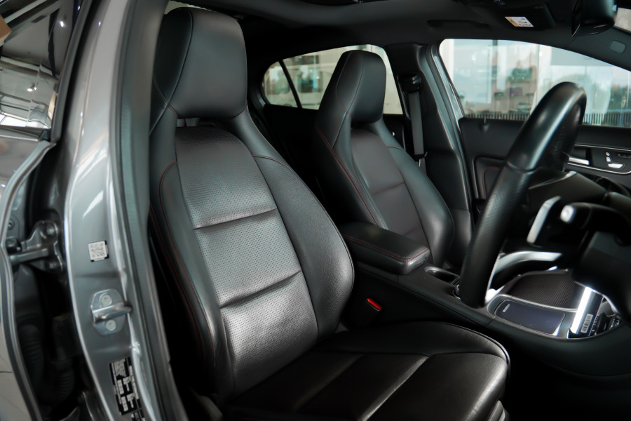 2018 MY18.55 Mercedes-Benz GLA-Class X156 GLA250 SUV Image 21