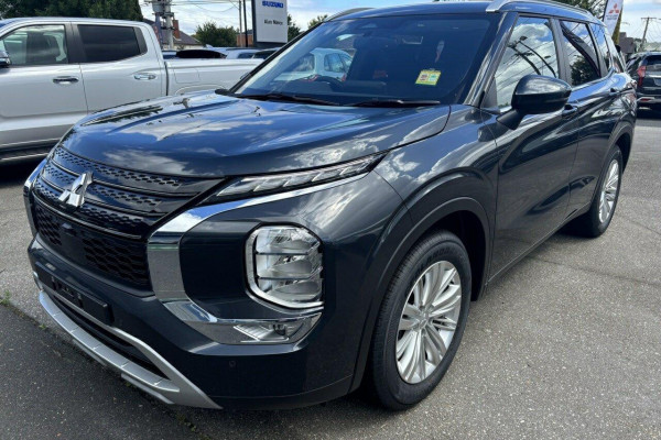 2024 Mitsubishi Outlander ZM LS SUV