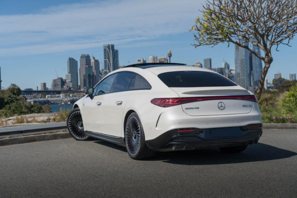 2022 Mercedes-Benz Eqs 53 4matic+ Sedan Image 2