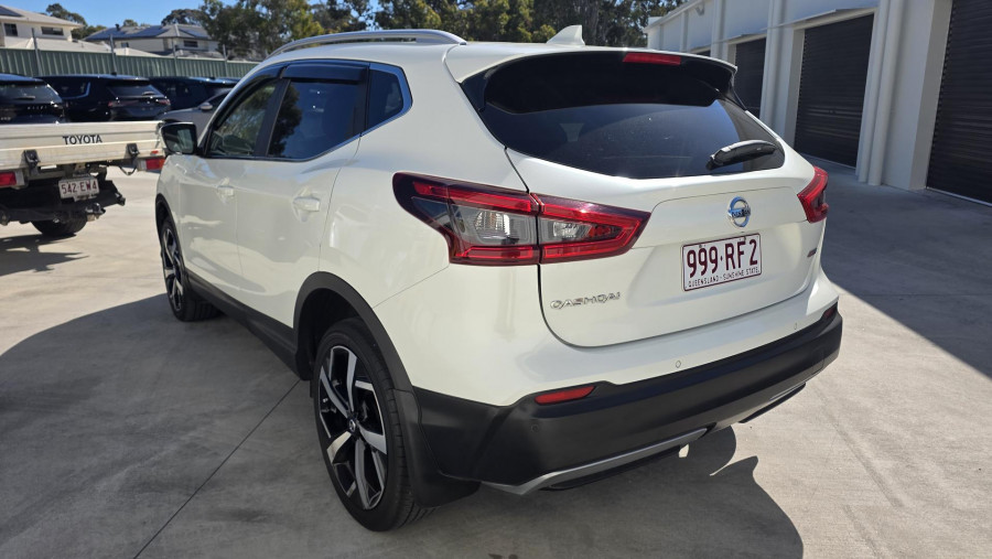 2017 Nissan QASHQAI J11 ST SUV Image 15