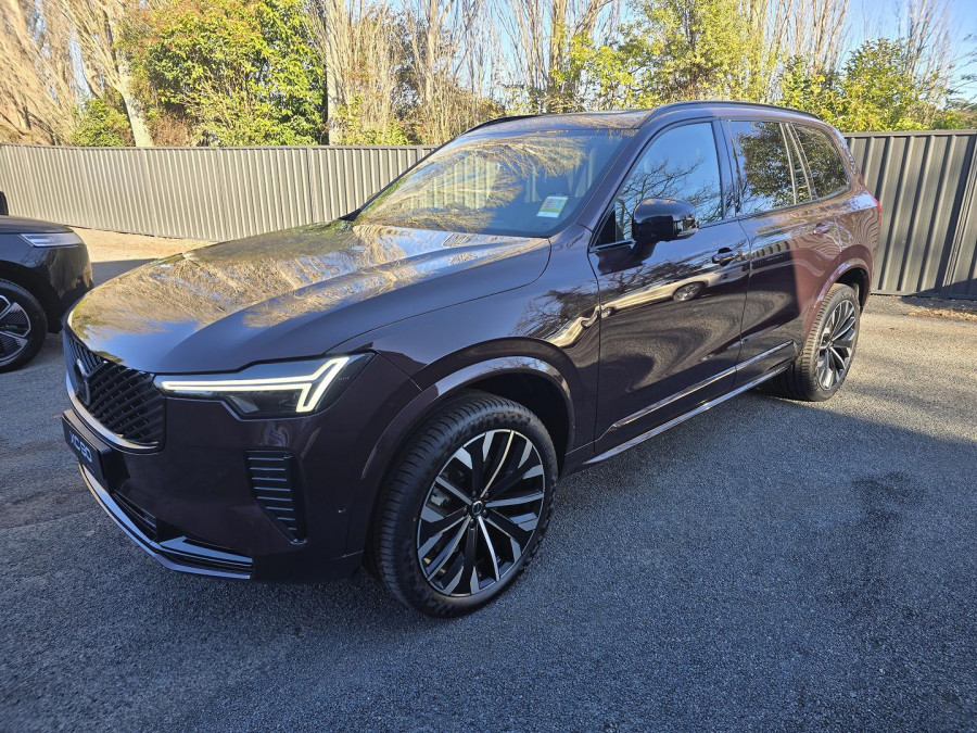 2026 Volvo XC90 L Series Ultra B5 Dark SUV Image 4