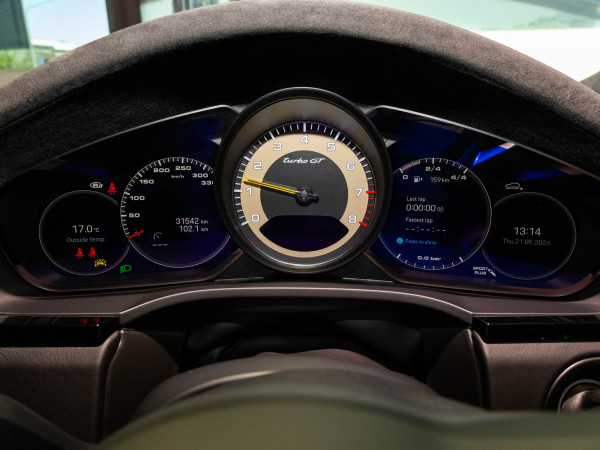 2022 Porsche Cayenne Turbo GT Coupe image 18