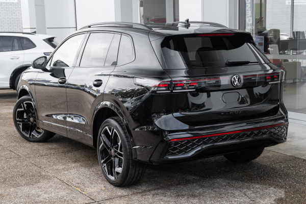 2026 Volkswagen Tiguan 195TSI R-Line SUV image 2