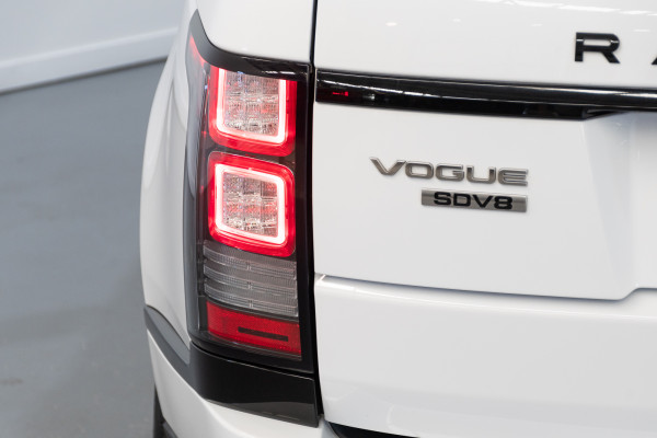 2018 Land Rover Range Rover SDV8 Vogue SE SUV Image 11