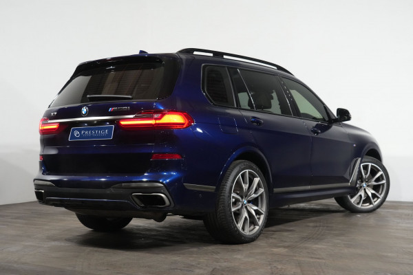 2020 BMW X7 M50i SUV image 7
