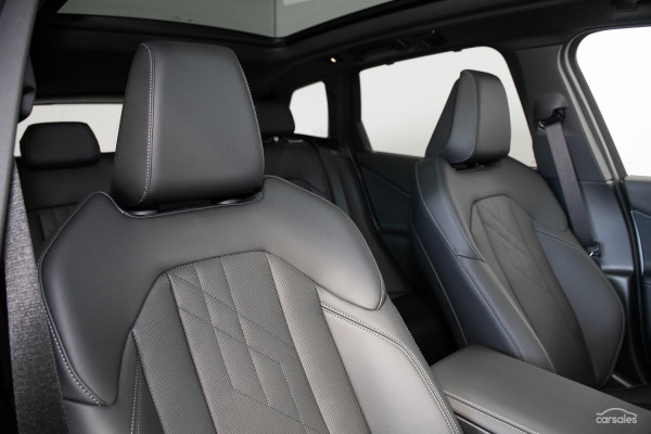 2026 BMW X3 G45 30e xDrive SUV image 9