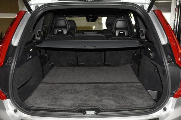 2018 MY19 Volvo XC90 L Series D5 R-Design Suv