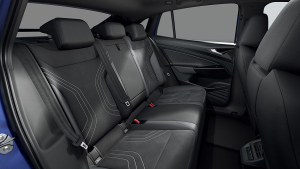 2025 Volkswagen ID. 5 E2 Pro SUV image 3