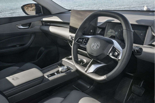 2025 MG MGS5 EV ZS3EM Essence 62 SUV Image 17
