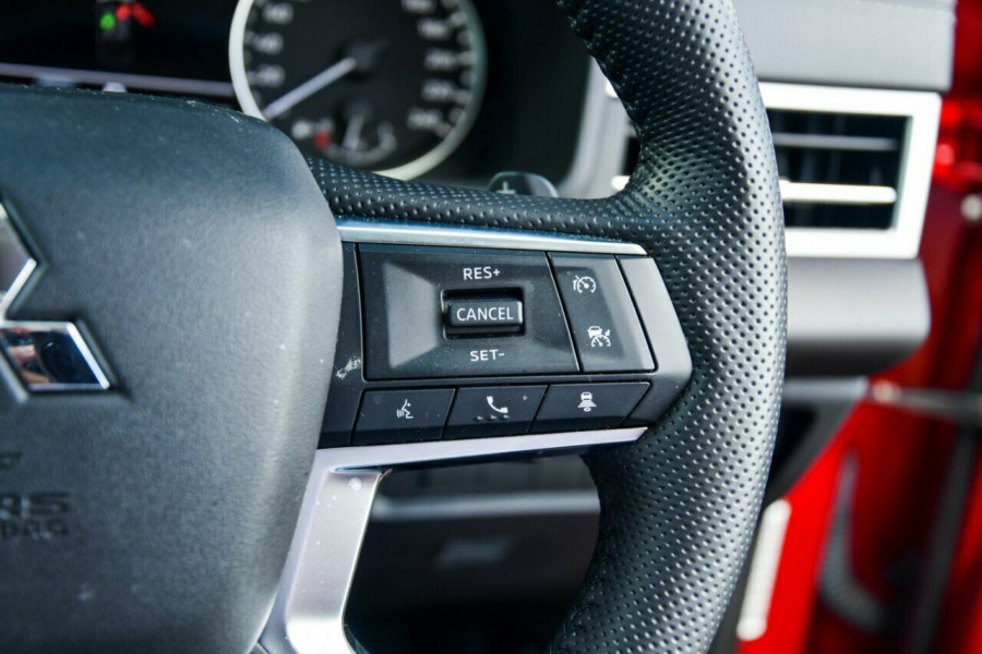 2023 MY24 Mitsubishi Outlander ZM LS SUV Image 12