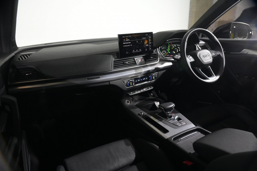 2021 Audi Q5 FY 45 TFSI sport SUV Image 11