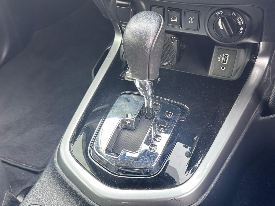 2021 MY21.5 Nissan Navara D23 ST-X Ute Image 38