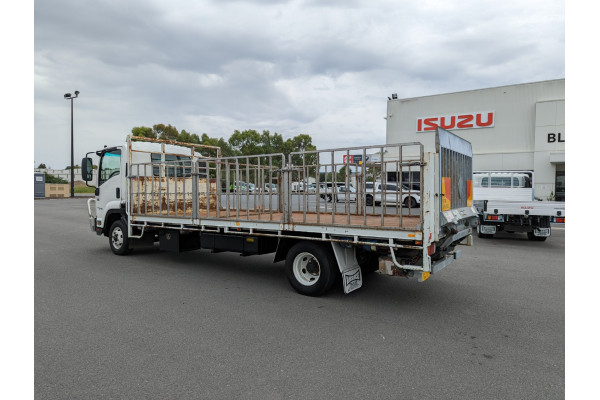 2017 Isuzu F Series FH FRR110-240 Tray Image 4