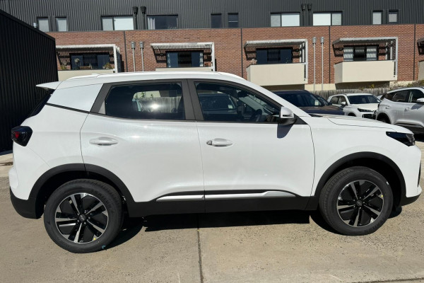 2026 Chery Tiggo 4  Hybrid Ultimate SUV Image 8