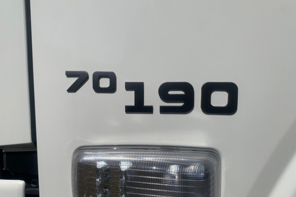 2026 Isuzu NPR Cab Chassis Image 7