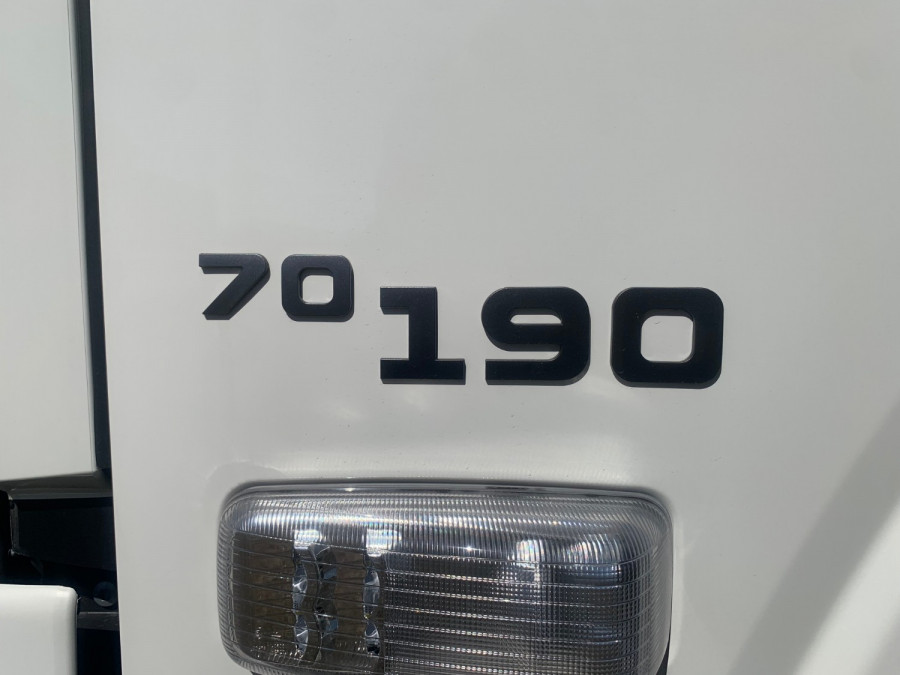 2026 Isuzu NPR Cab Chassis Image 7