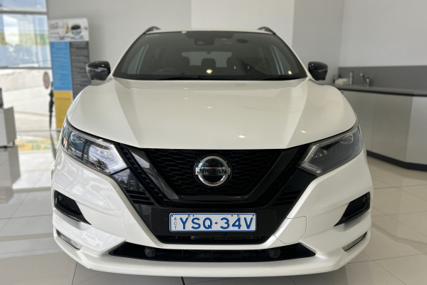 2021 Nissan QASHQAI SUV Image 2
