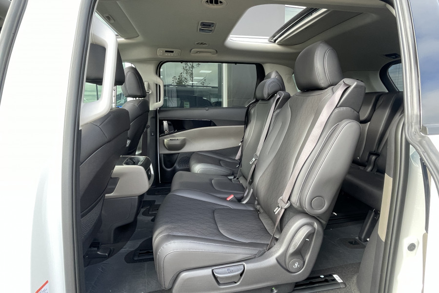 2024 MY25 Kia Carnival KA4 PE GT-Line HEV People Mover Image 6