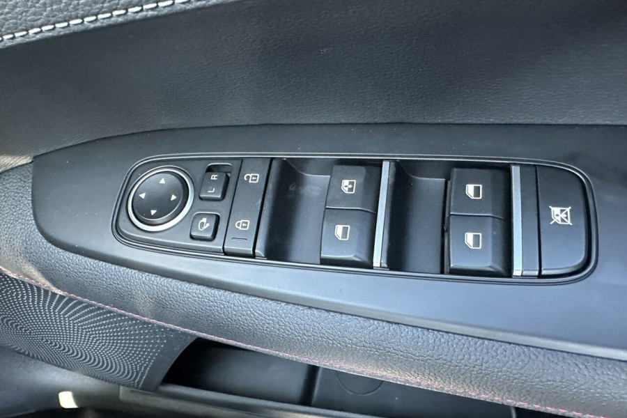 2024 Kia Cerato BD GT Hatch Image 14